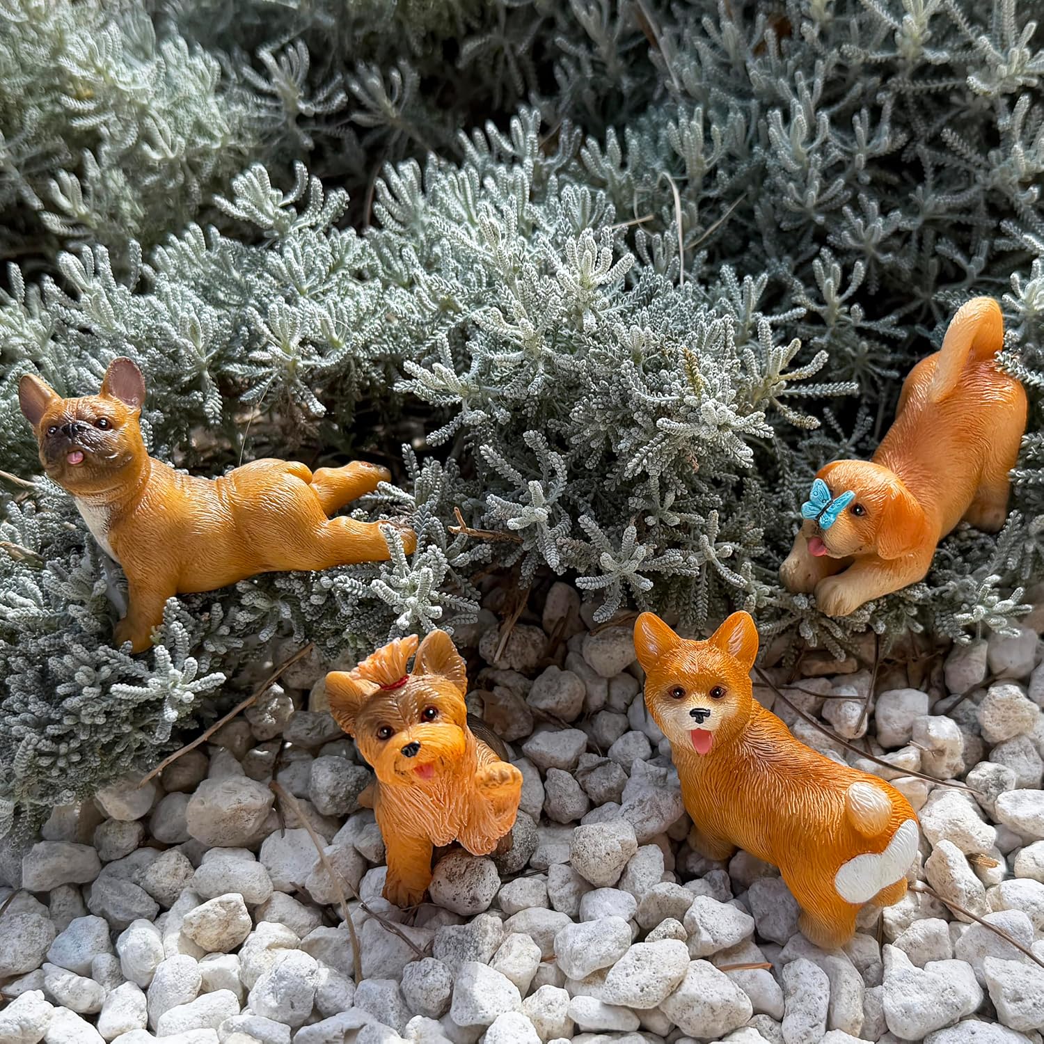 Mood Lab Funny Dog Figurines Set - Miniature Realistic Puppy Decor of 4 pcs - Mini Fairy Garden Decoration